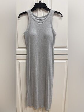 Uniqlo Light Grey Ribbed Midi Dress